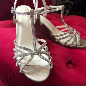 David’s bridal wedges
